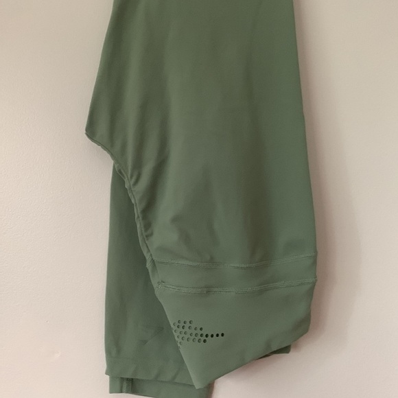 size small Gymshark x Whitney Simmons V2  moss green - Picture 3 of 6